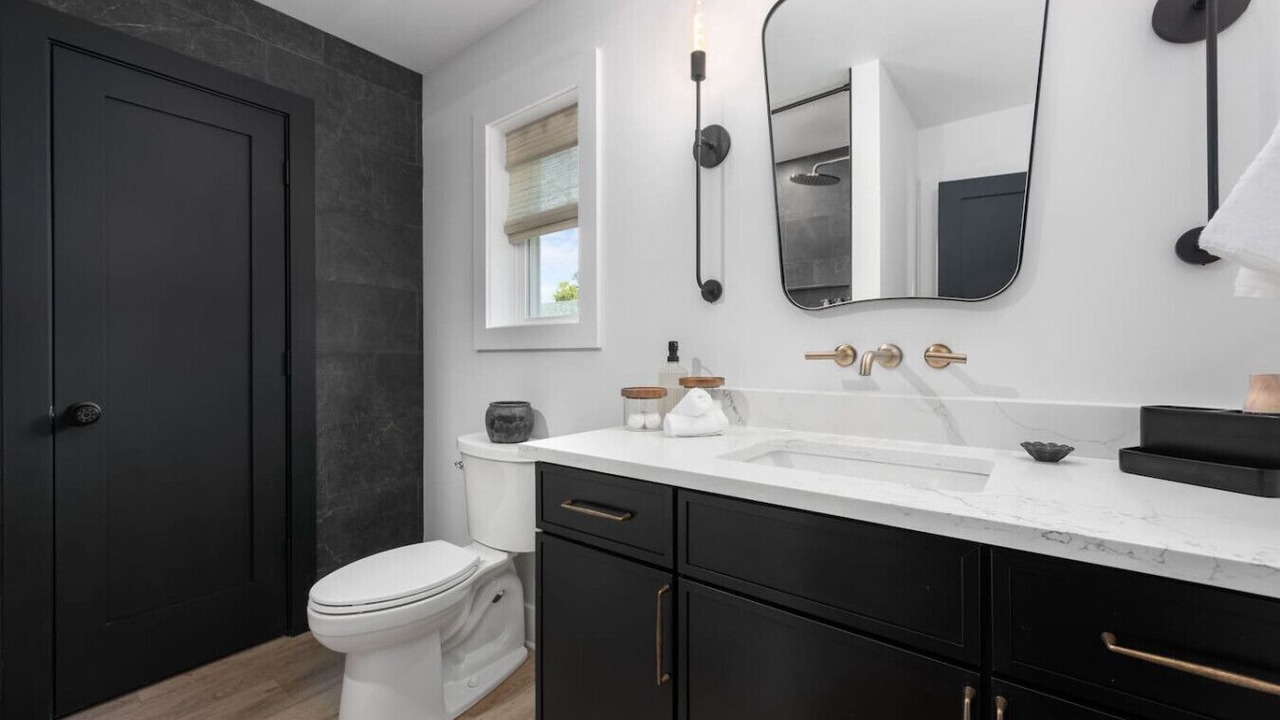 Photo of Bathroom in Colington