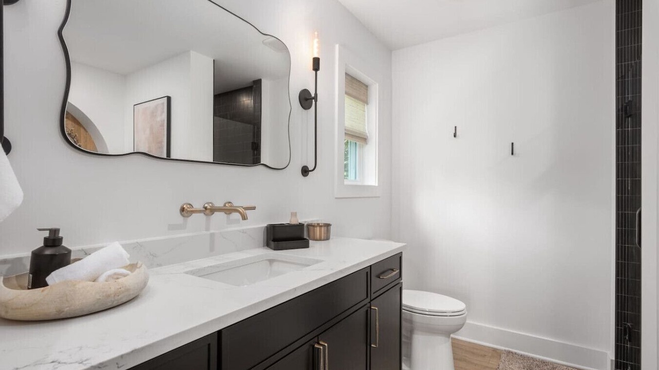 Photo of Bathroom in Colington