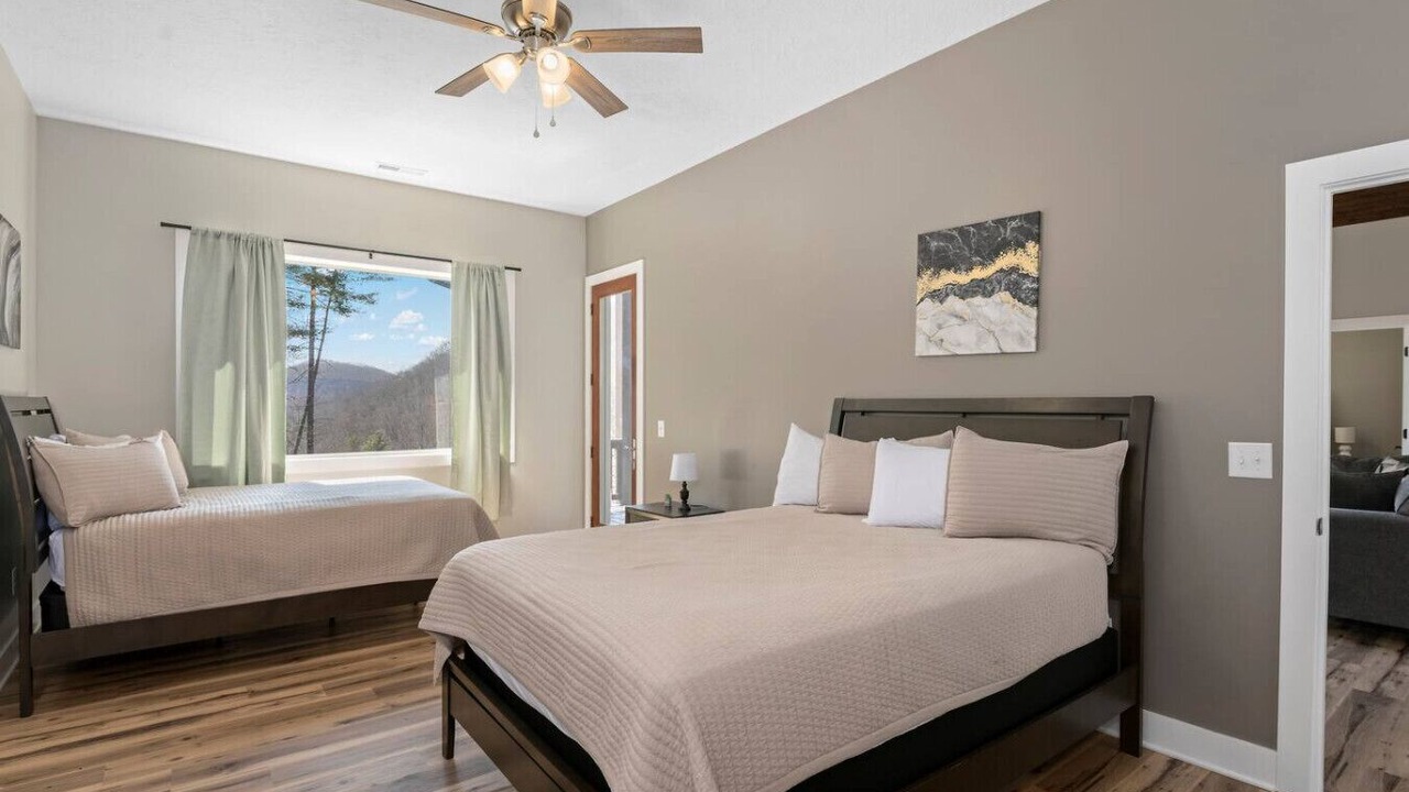 Photo of Bedroom in Sylva