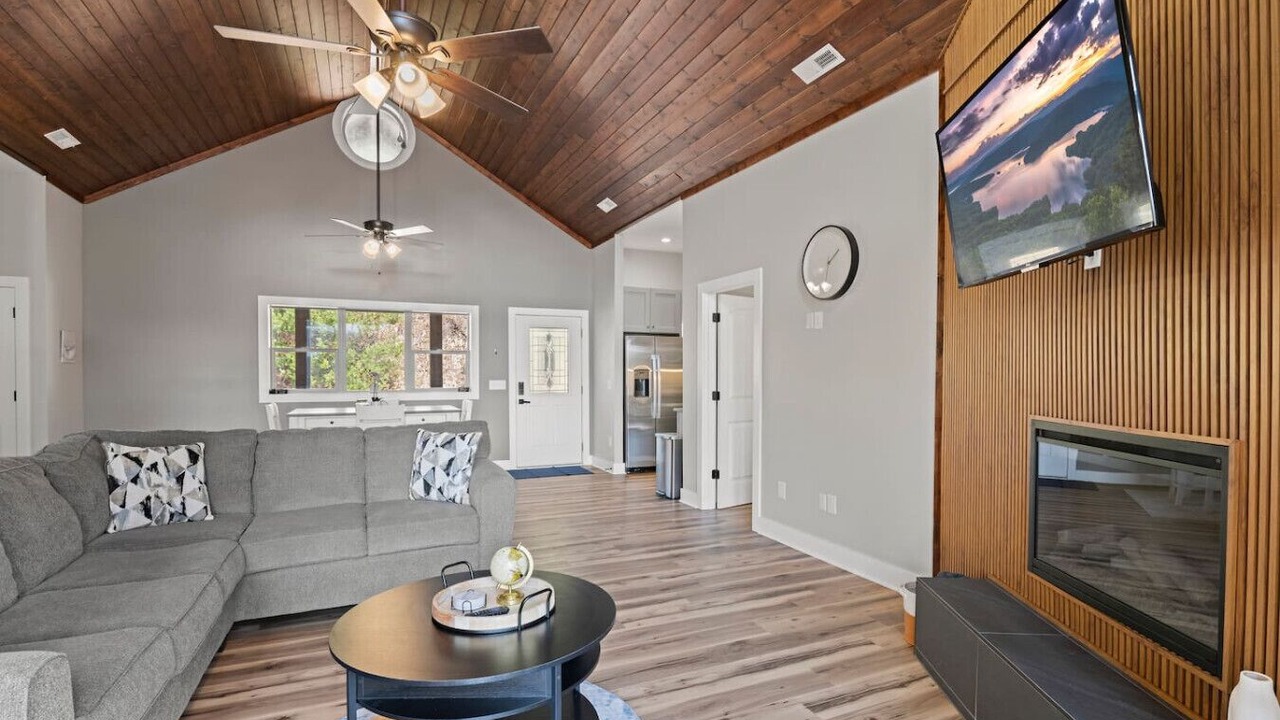 Photo of Livingroom in Sylva