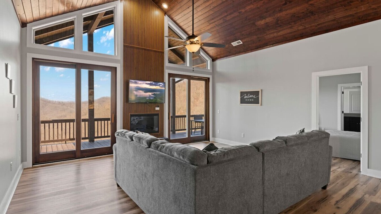 Photo of Livingroom in Sylva