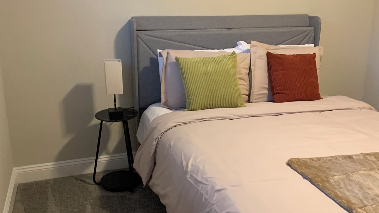 Photo of Bedroom in Villa Heights