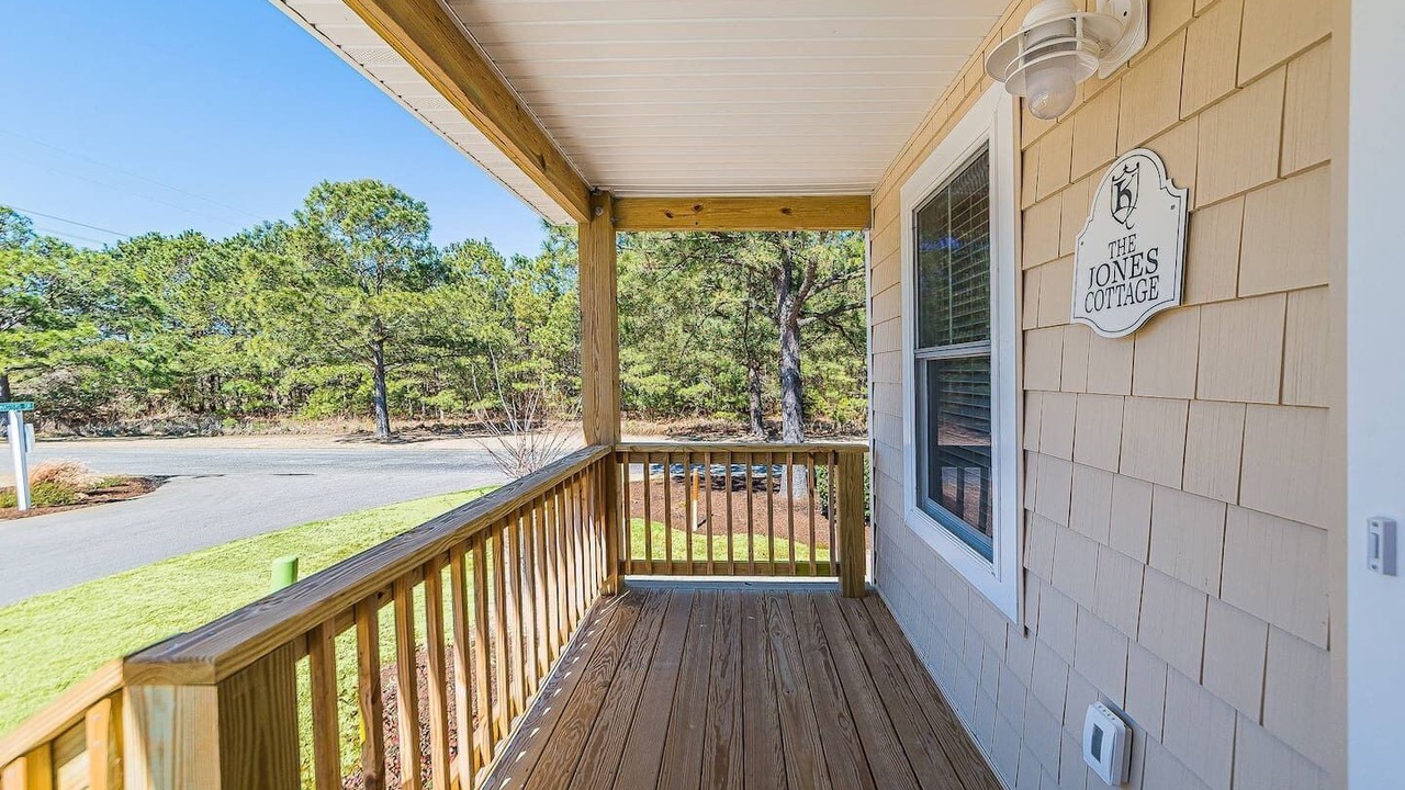 Photo of Patio Balcony in Harbinger