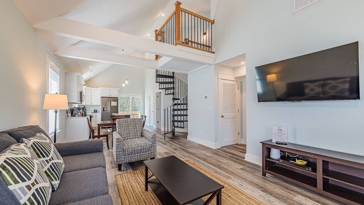 Photo of Livingroom in Harbinger