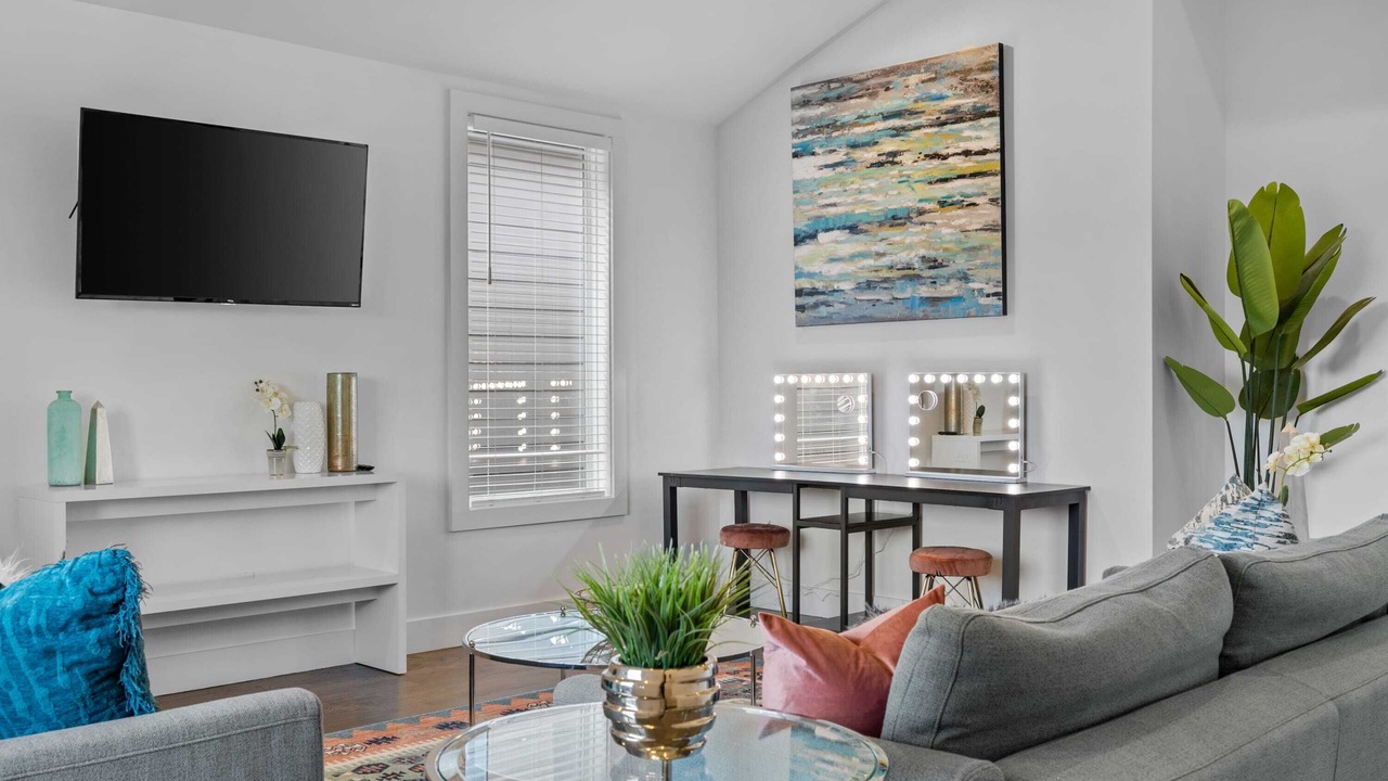 Photo of Livingroom in Berry Hill