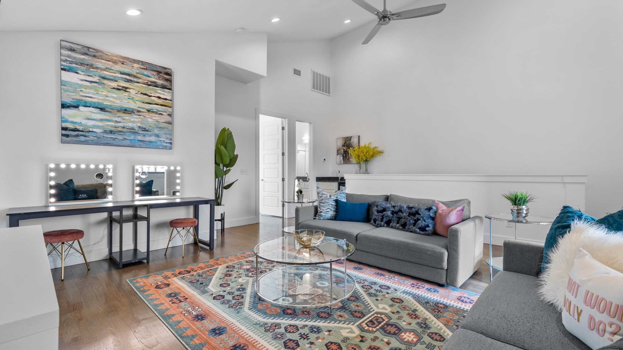 Photo of Livingroom in Berry Hill