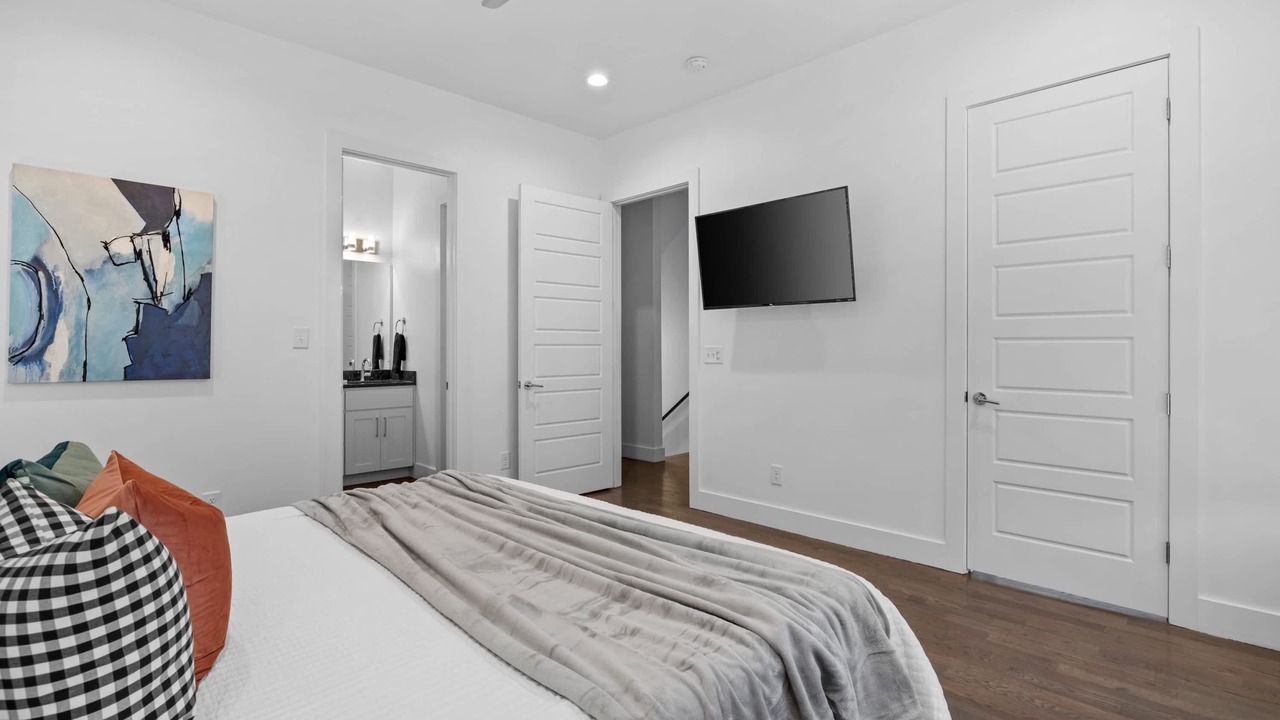 Photo of Bedroom in Berry Hill