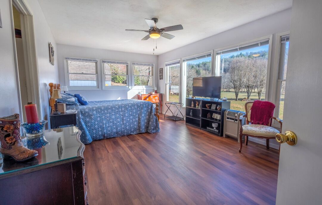 Photo of Bedroom in Murphy
