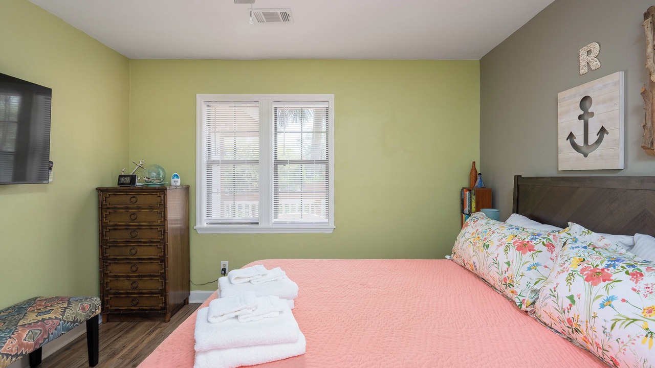 Photo of Bedroom in Saint Helena Island