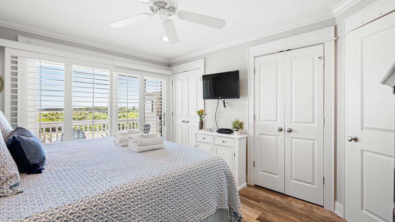 Photo of Bedroom in Oceanmarsh Subdivision