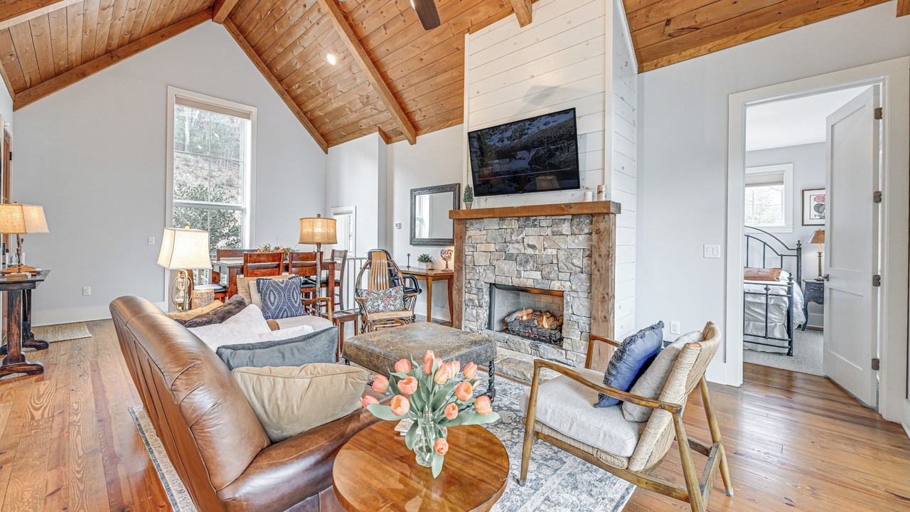 Photo of Bedroom in Bear Lake Reserve
