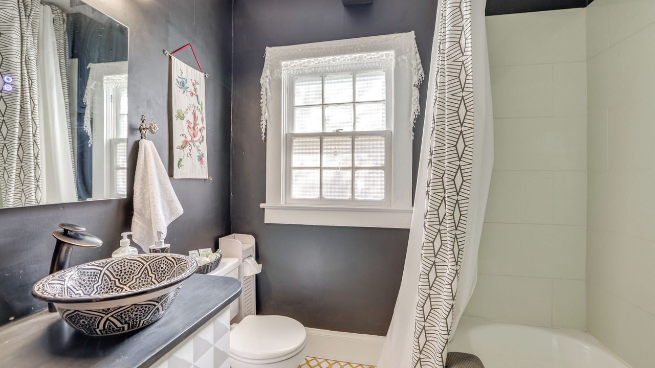 Photo of Bathroom in Lynn