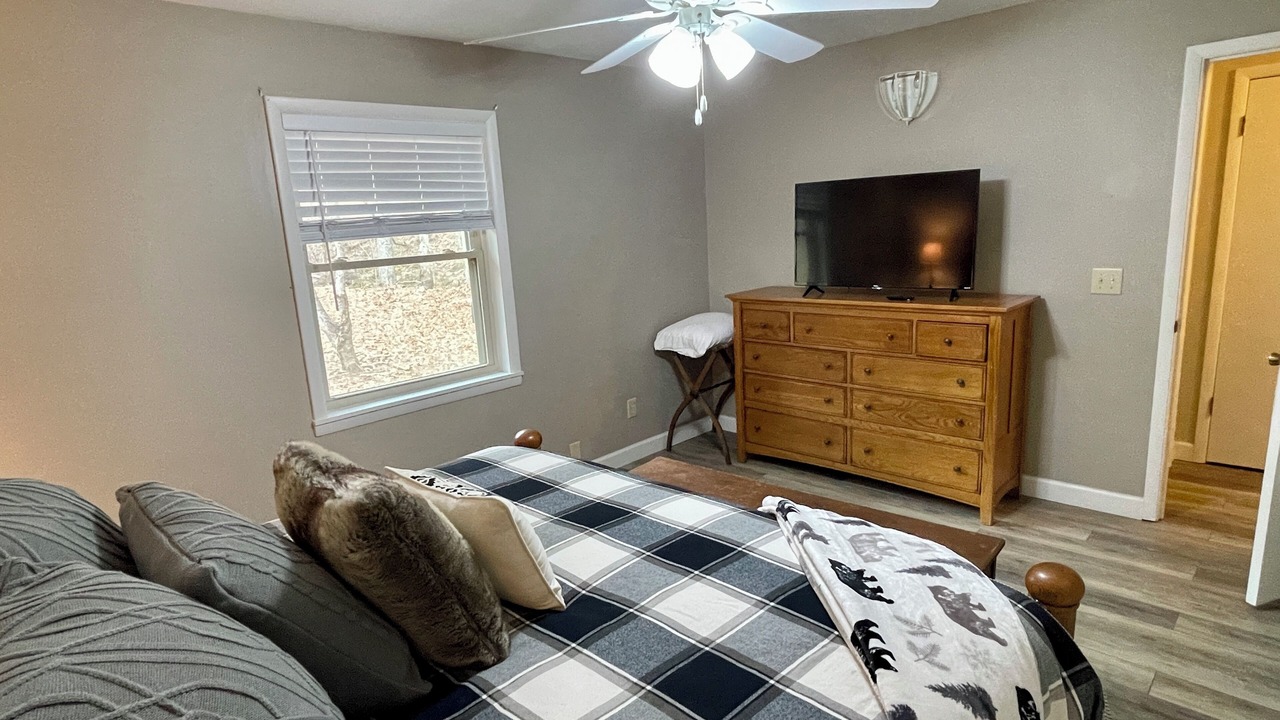 Photo of Bedroom in Robbinsville