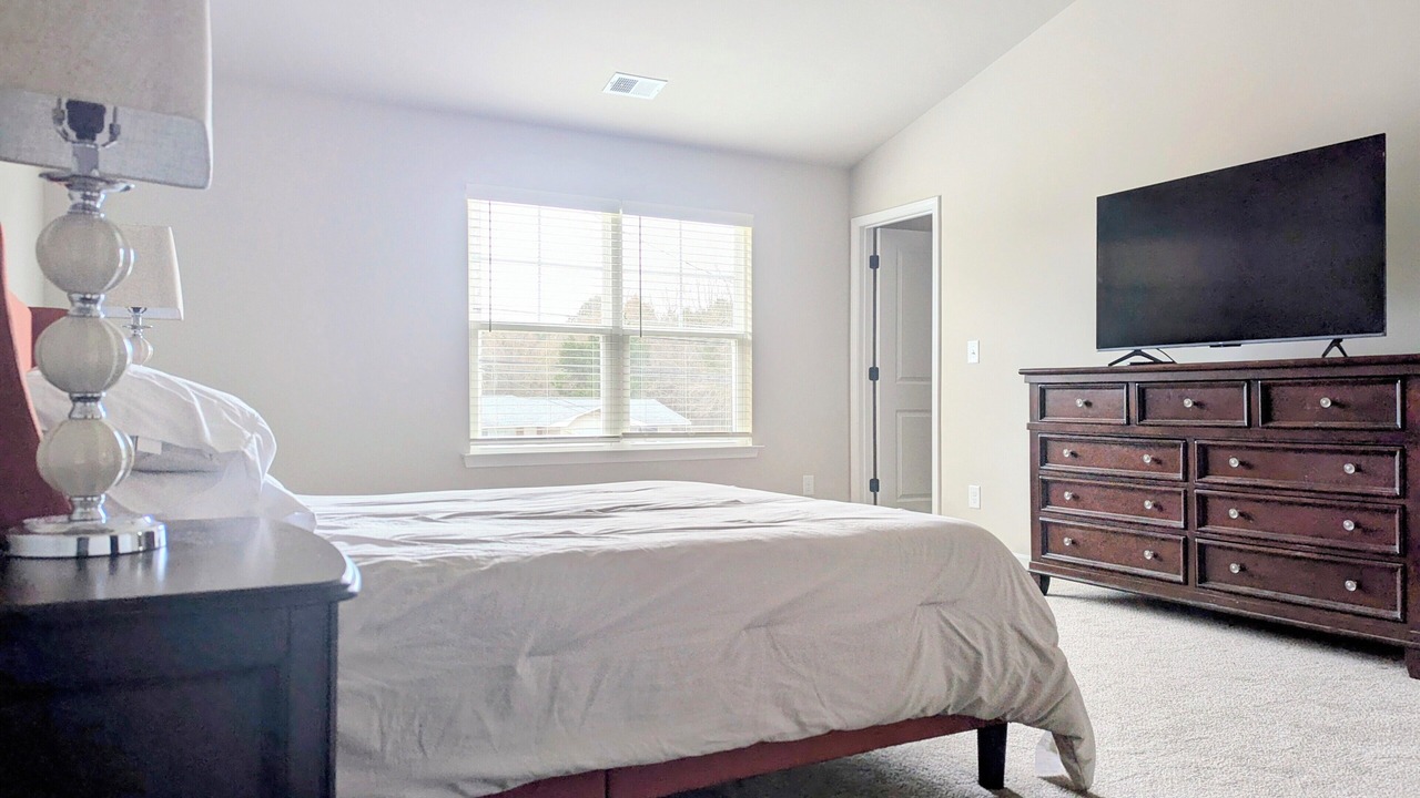 Photo of Bedroom in Huntersville