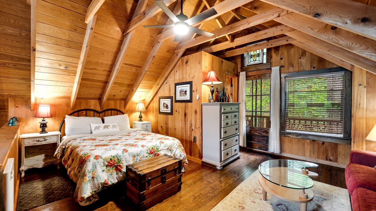 Photo of Bedroom in Cullowhee
