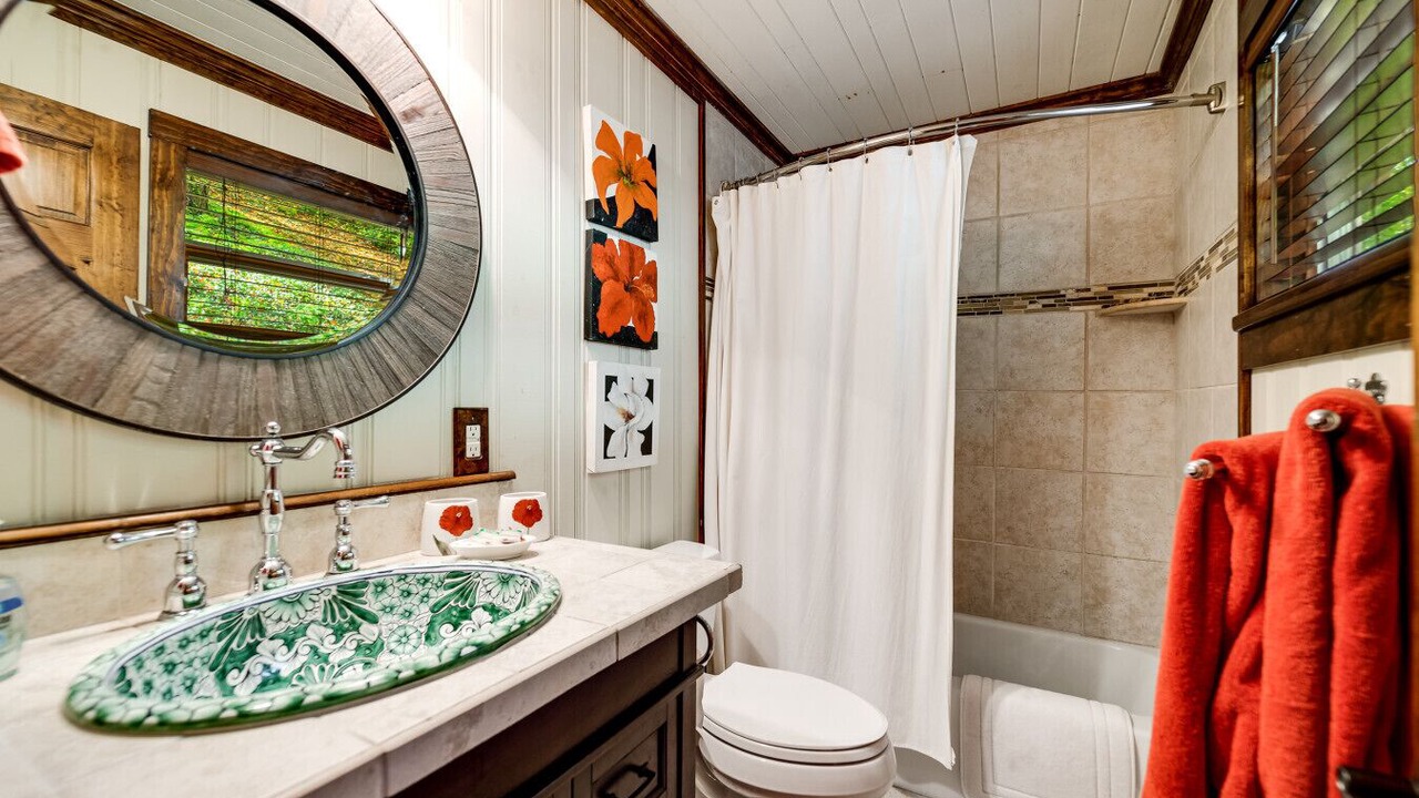 Photo of Bathroom in Cullowhee