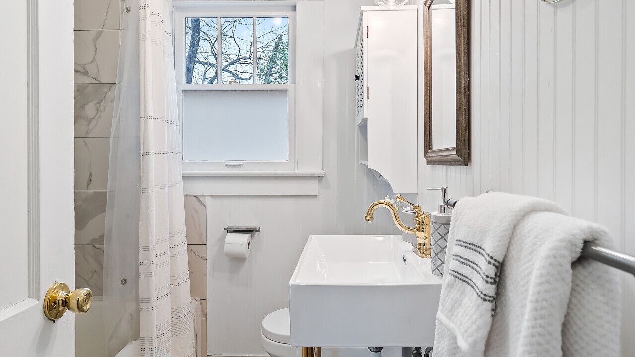 Photo of Bathroom in Washington