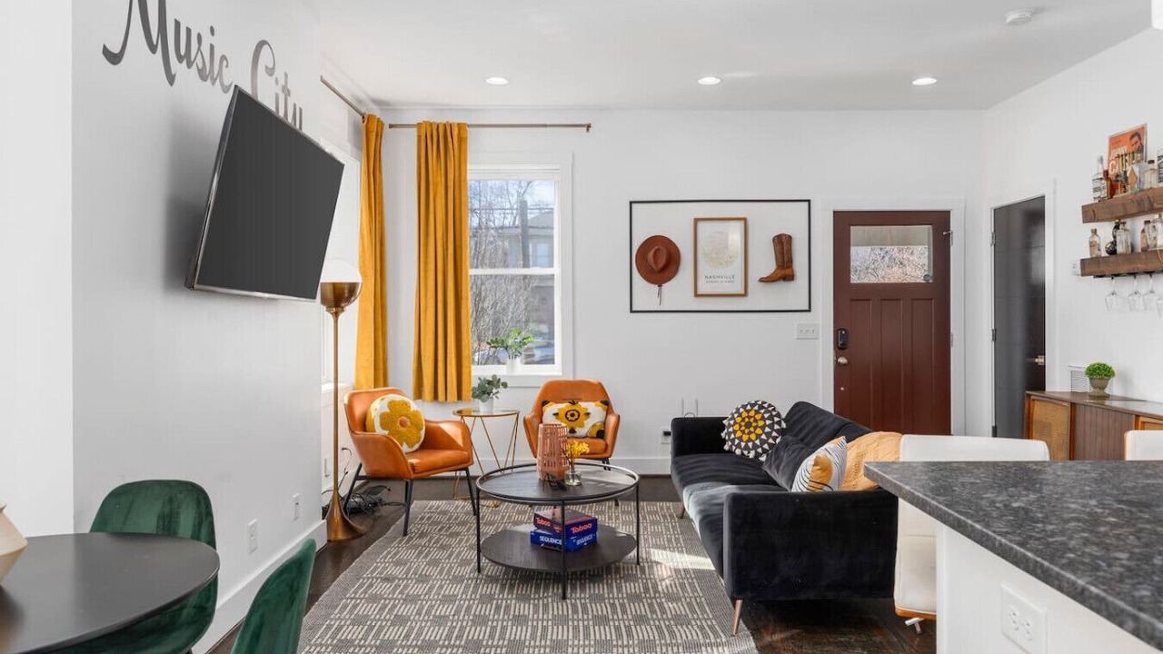 Photo of Bedroom in Hillsboro Village