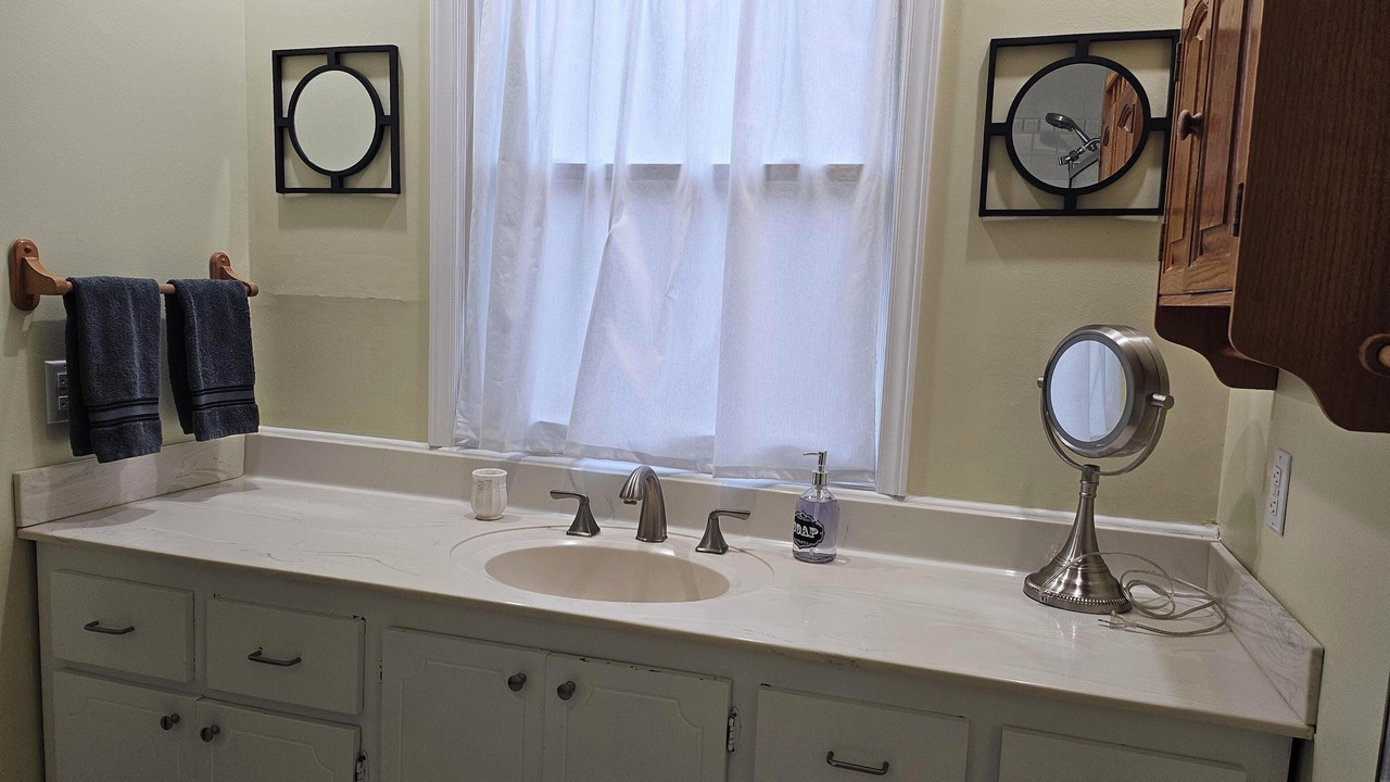 Photo of Bathroom in Pine Knoll Shores