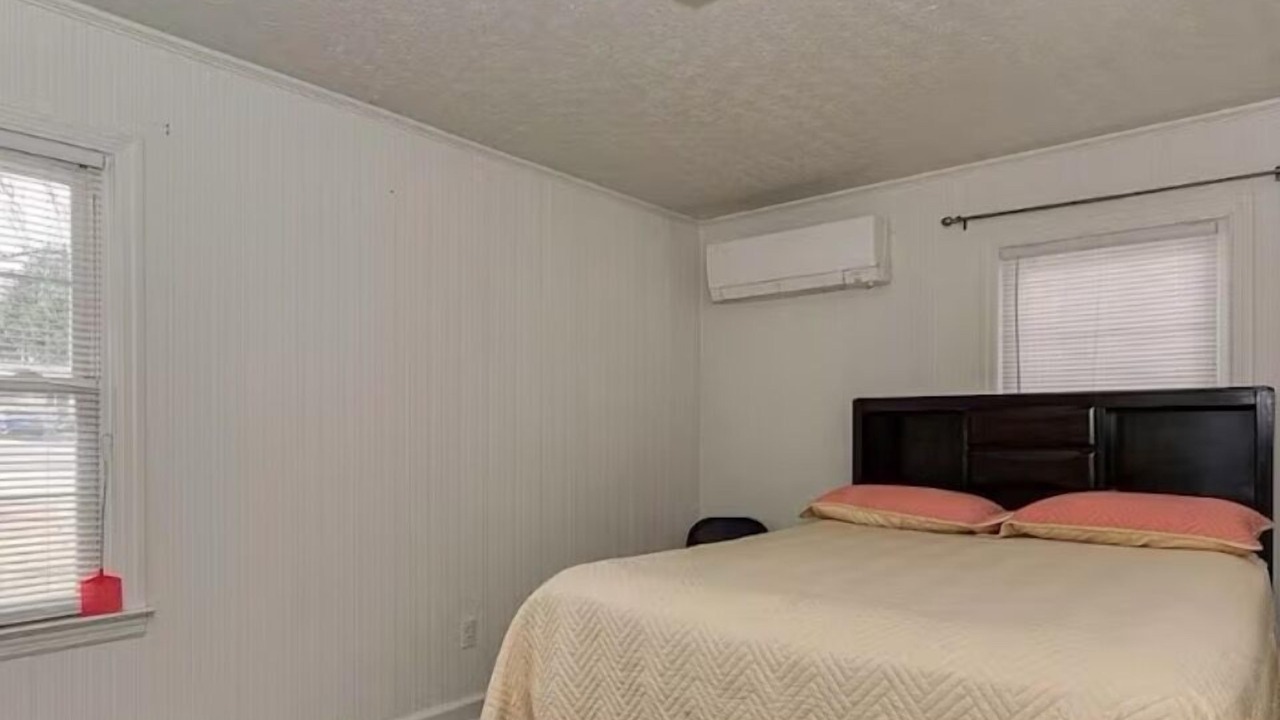 Photo of Bedroom in Forest City