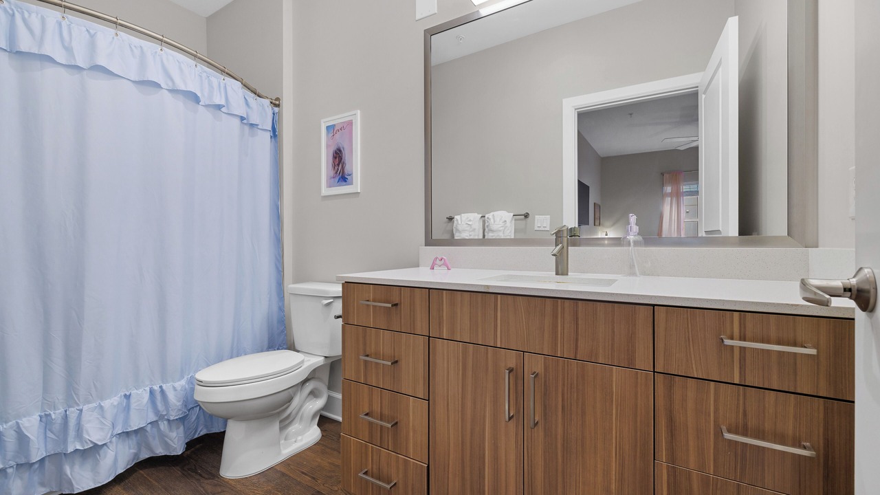 Photo of Bathroom in Eighth Avenue