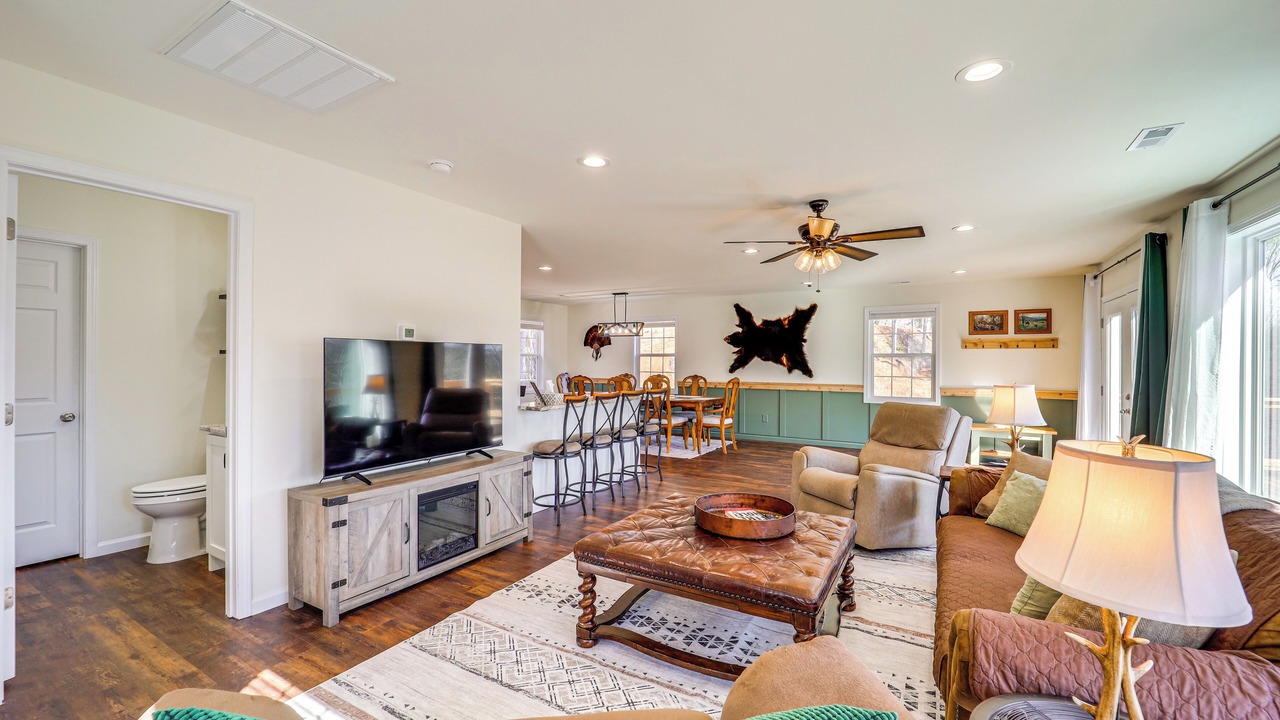 Photo of Livingroom in Ferguson