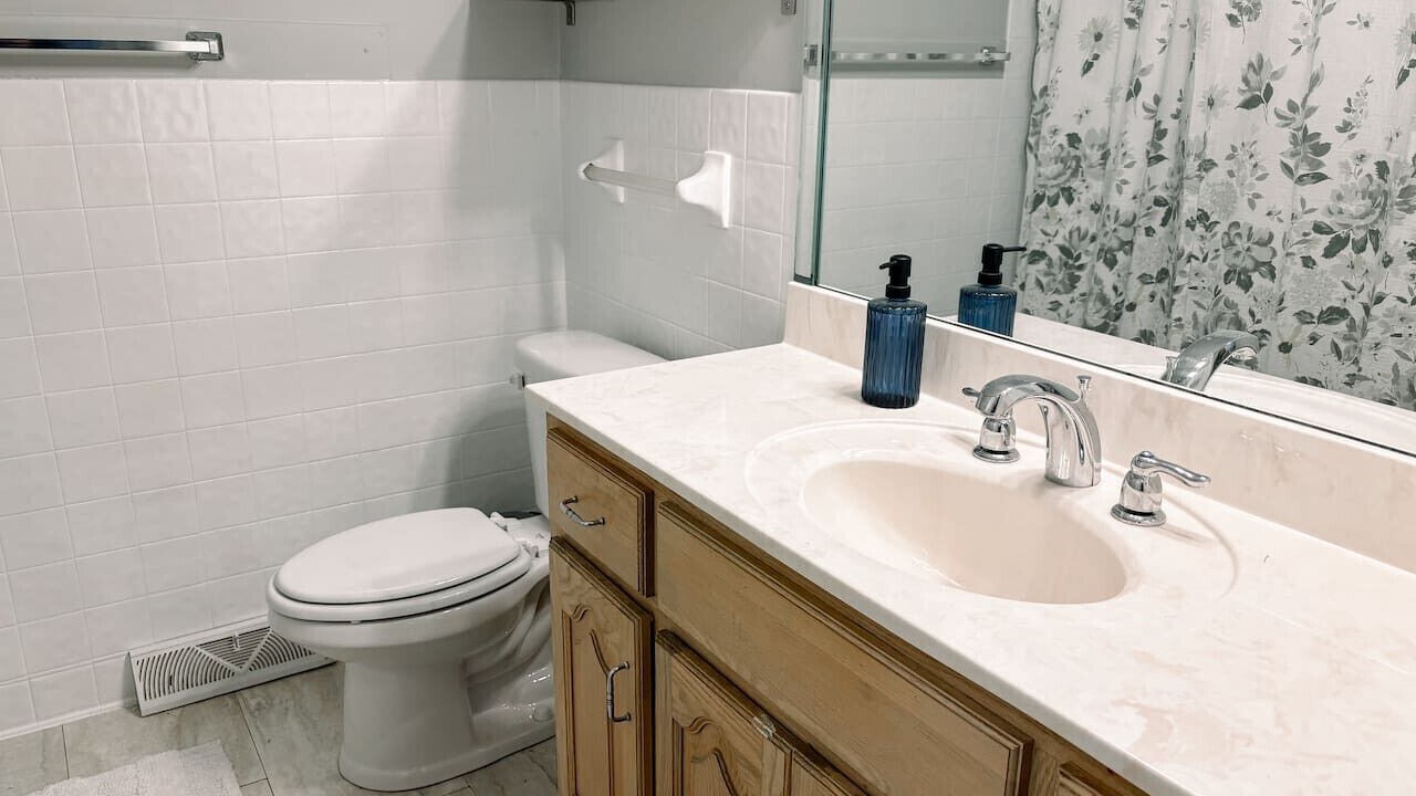 Photo of Bathroom in New Irving Park