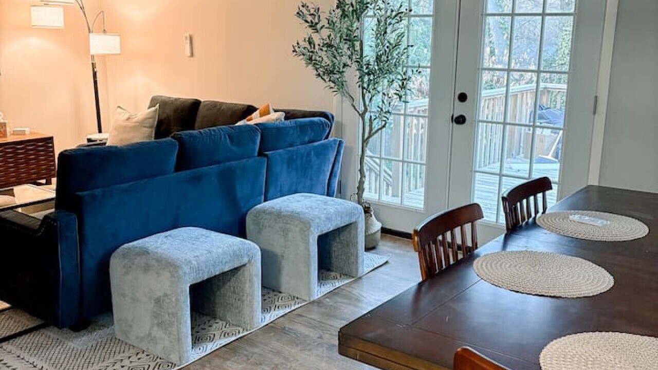 Photo of Livingroom in New Irving Park