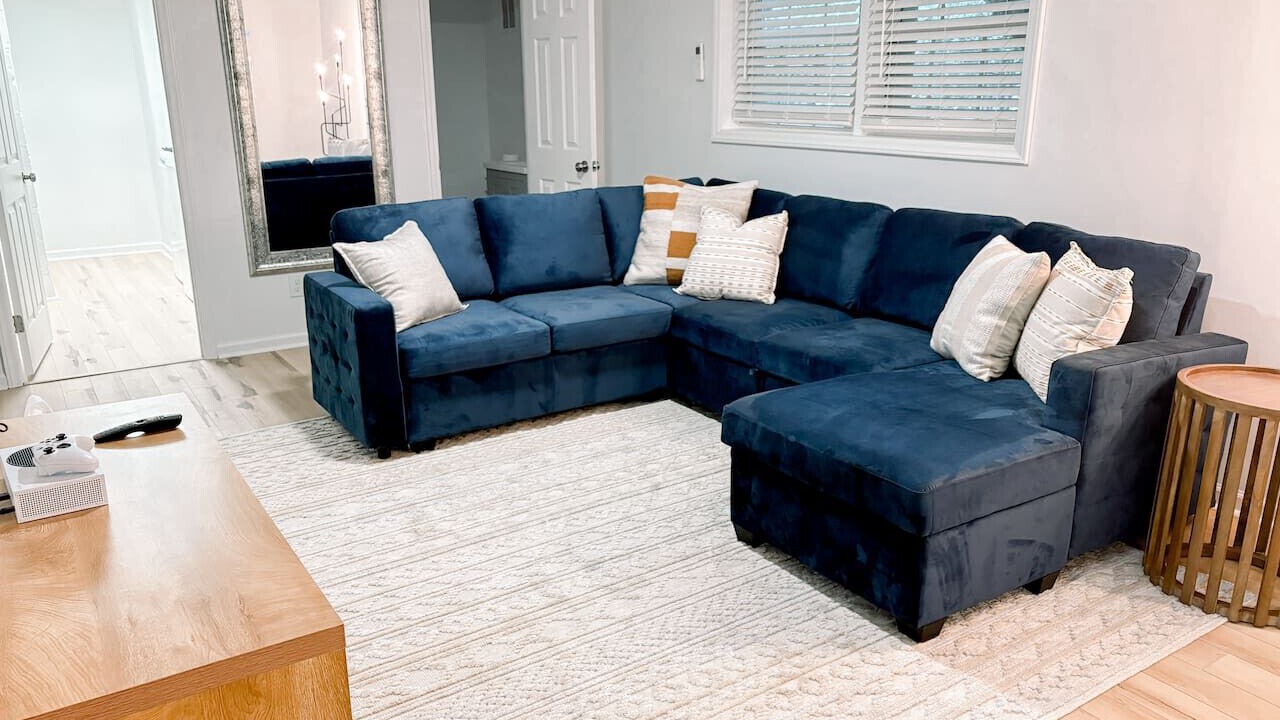 Photo of Livingroom in New Irving Park