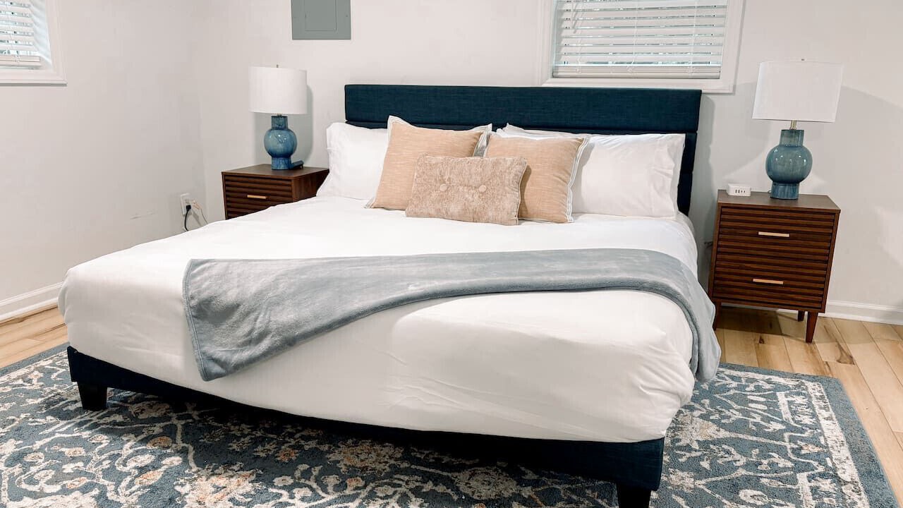 Photo of Bedroom in New Irving Park