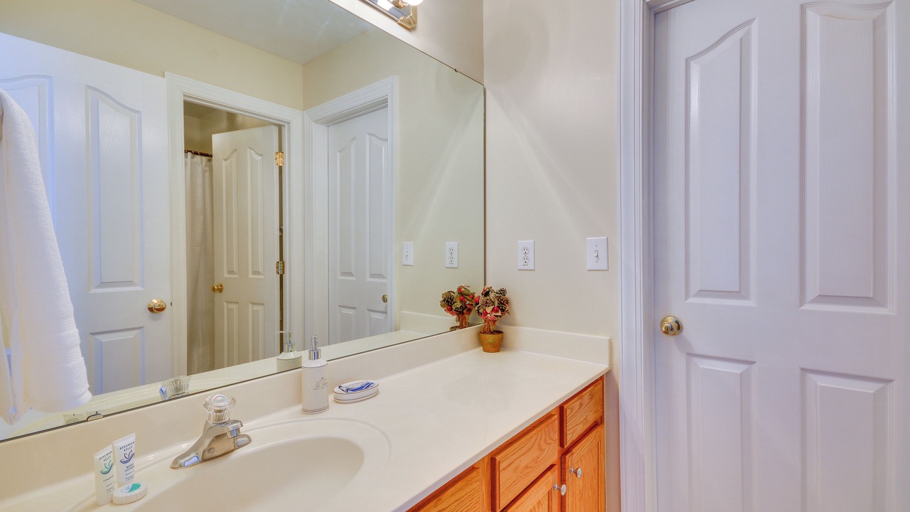 Photo of Bathroom in Jamestown