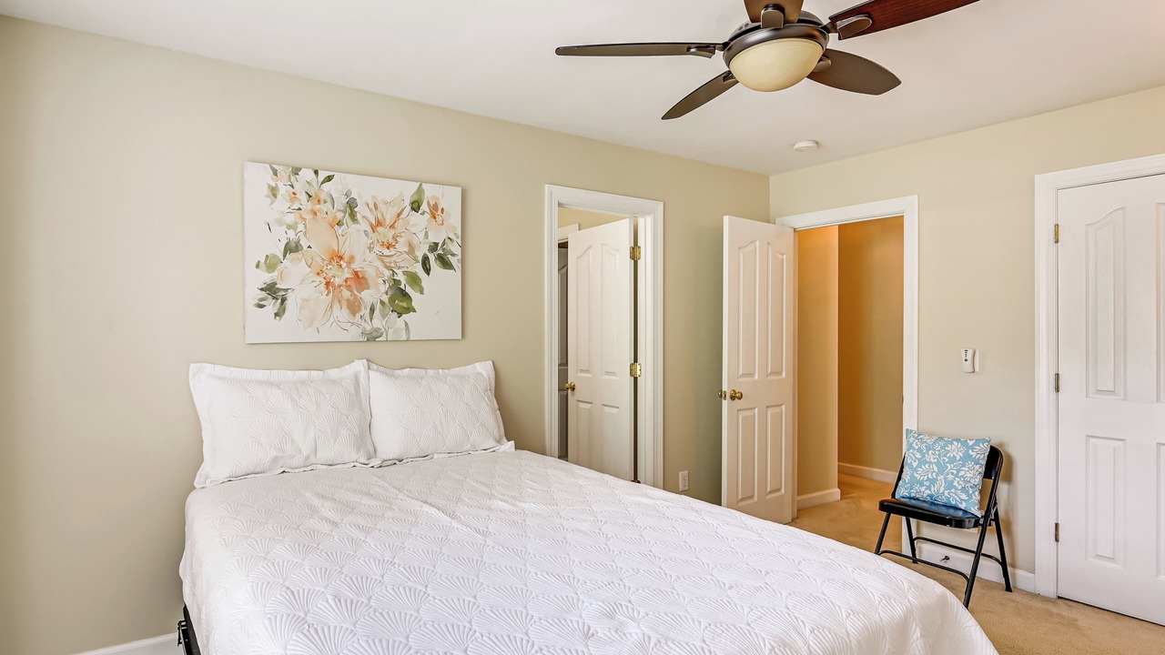 Photo of Bedroom in Jamestown
