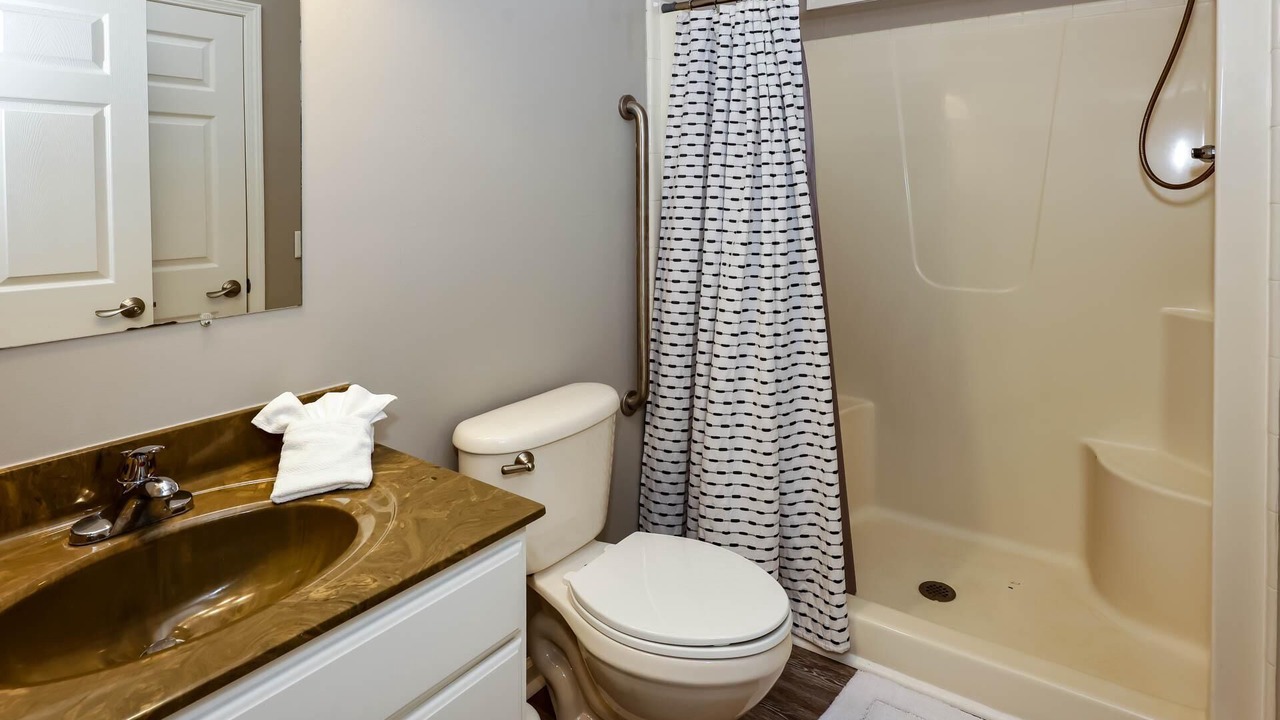 Photo of Bathroom in Sunset Cove
