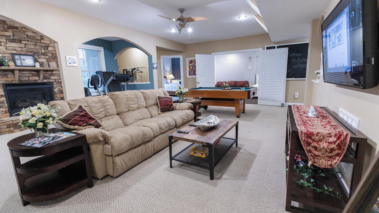 Photo of Livingroom in McCain