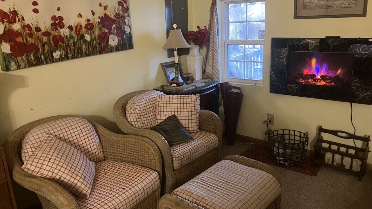 Photo of Livingroom in Pilot Mountain
