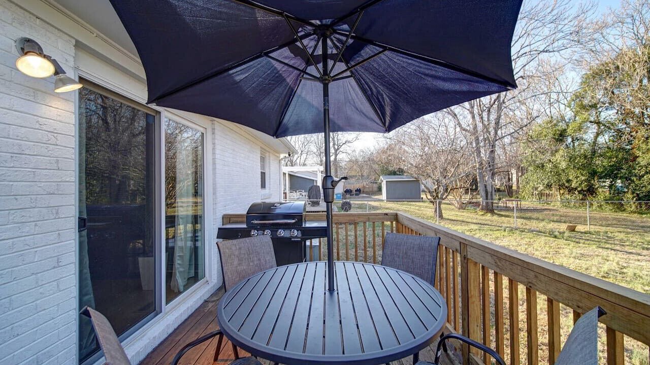 Photo of Outdoor in Belmont Historic District