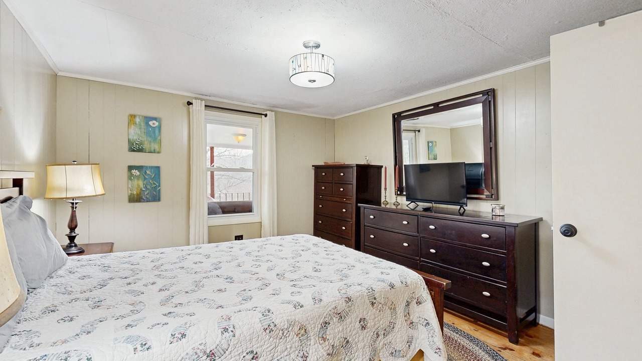 Photo of Bedroom in Horse Shoe