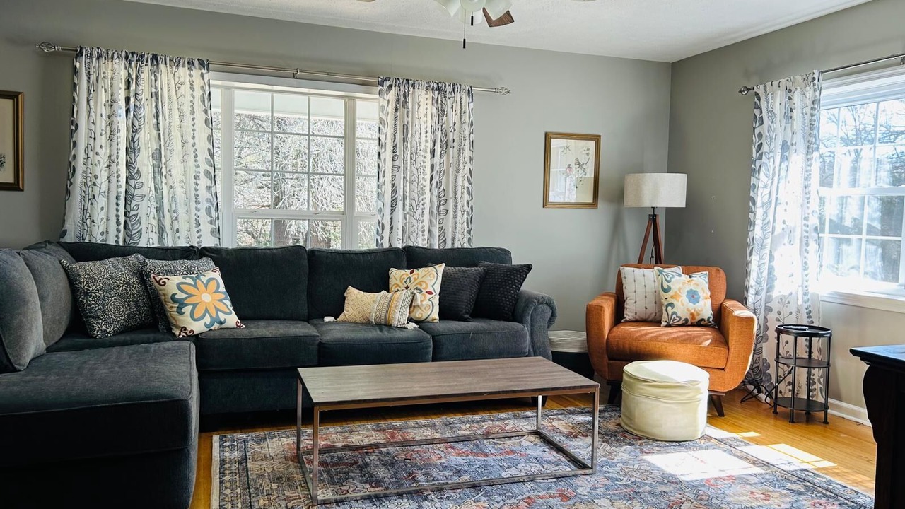 Photo of Livingroom in Franklin