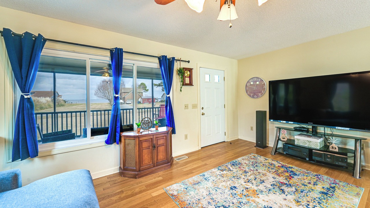 Photo of Livingroom in Pinetown