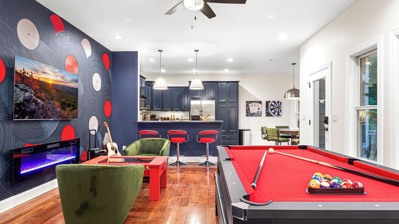 Photo of Livingroom in Swannanoa