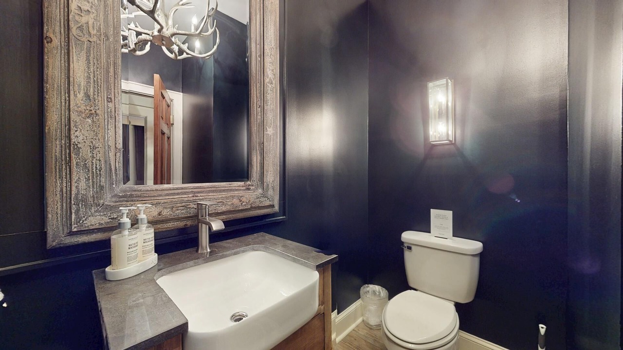 Photo of Bathroom in Highlands Hills