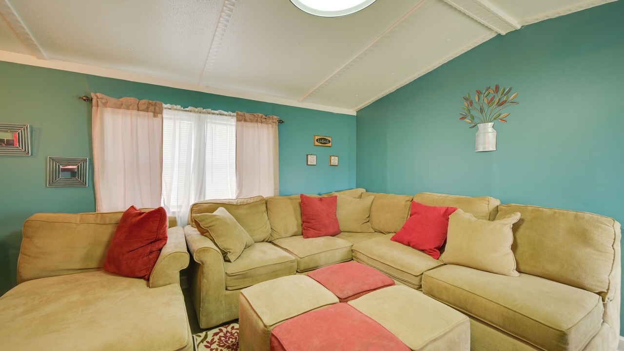 Photo of Bedroom in Crisp