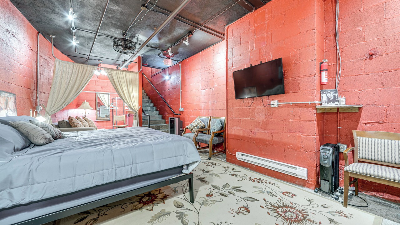 Photo of Bedroom in Waynesville