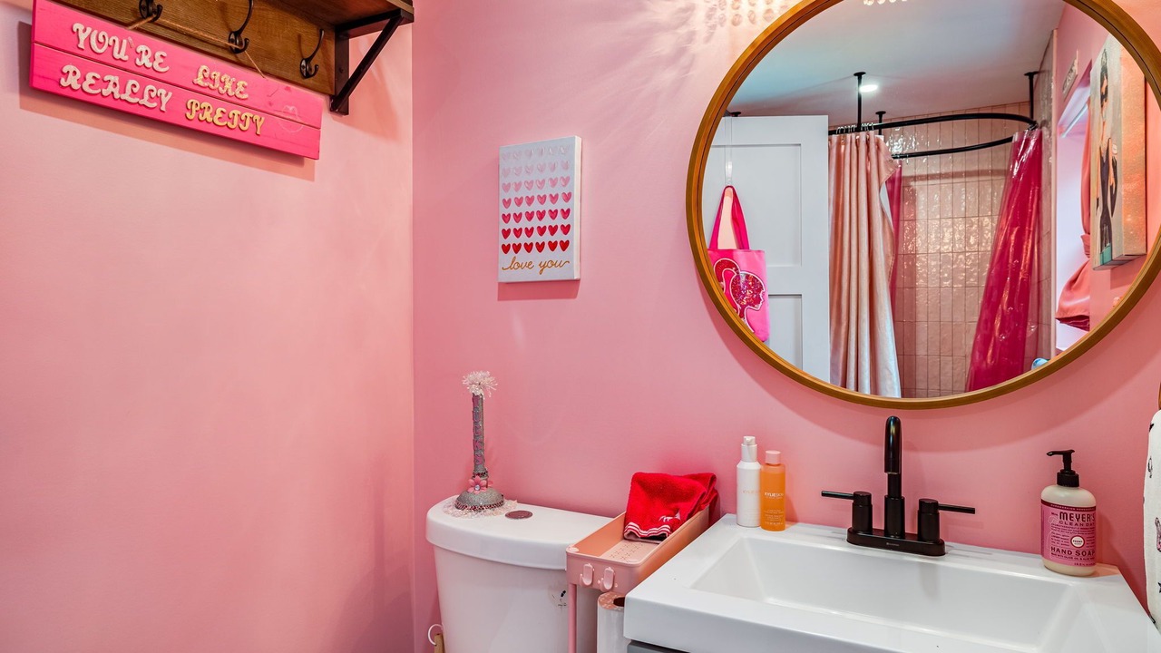 Photo of Bathroom in Ridgecrest
