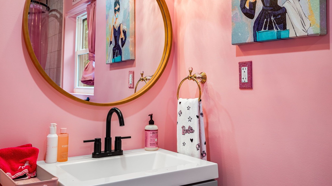 Photo of Bathroom in Ridgecrest