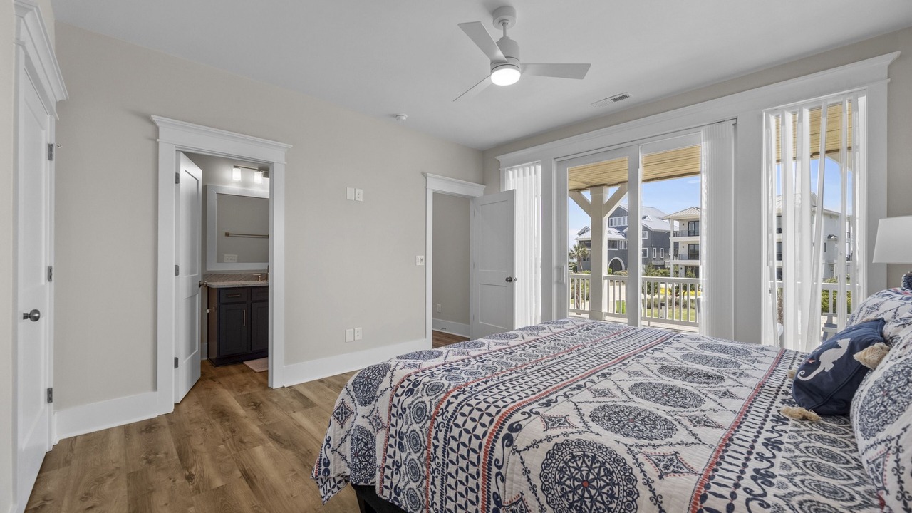 Photo of Bedroom in McCutcheon Field