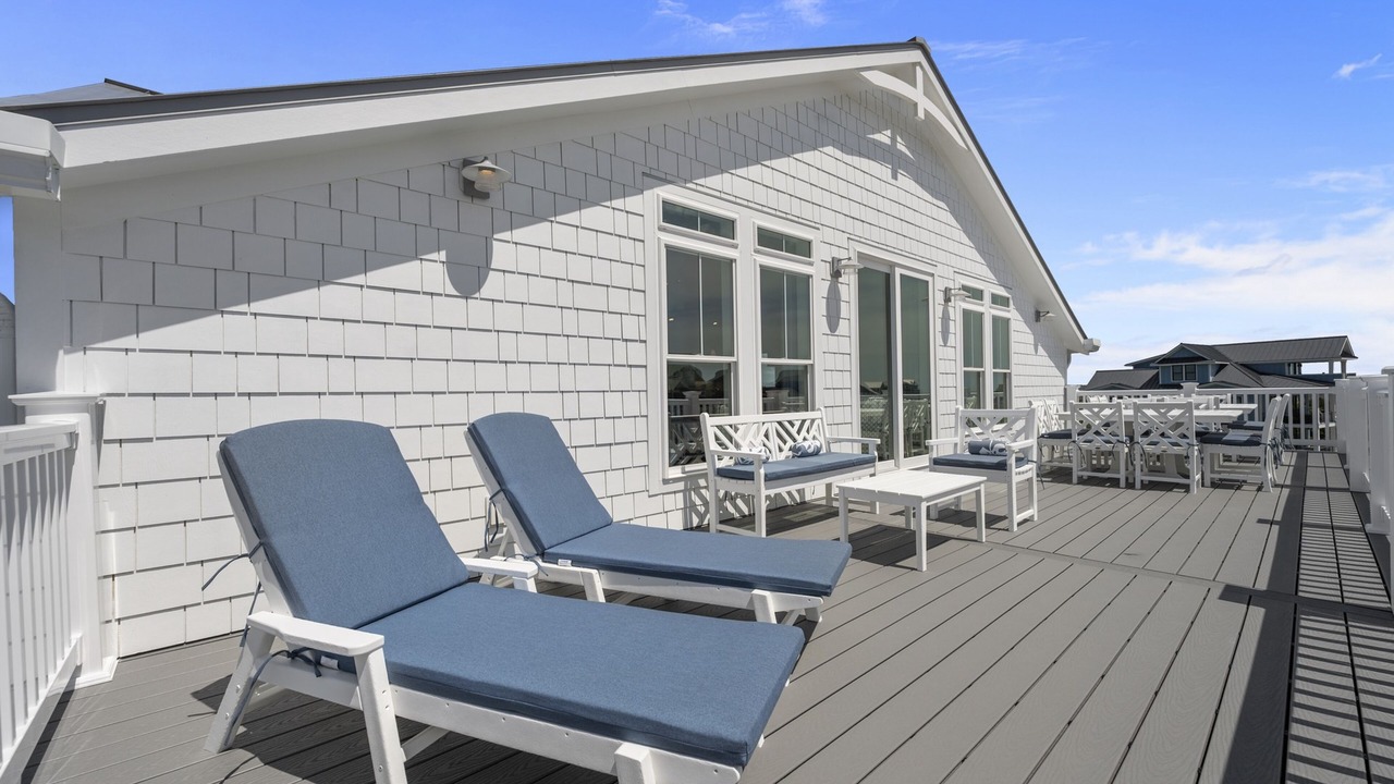 Photo of Patio Balcony in McCutcheon Field