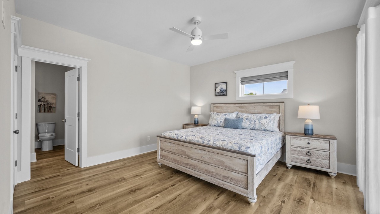 Photo of Bedroom in McCutcheon Field