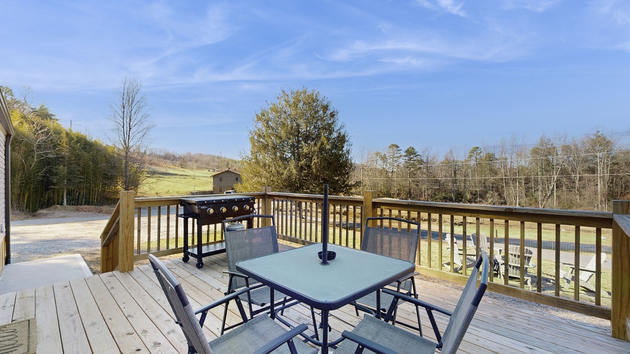 Photo of Outdoor in Hendersonville