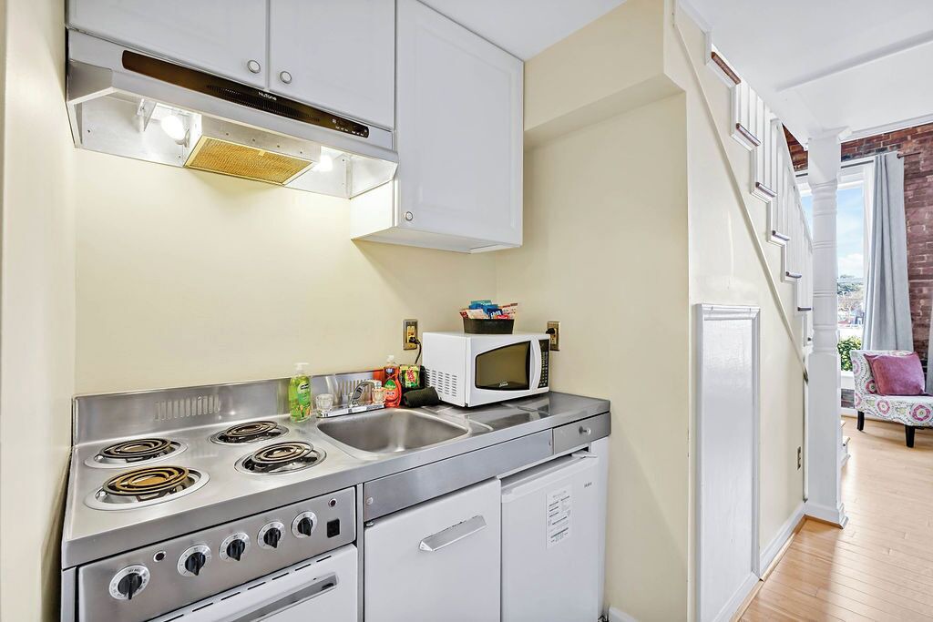 Photo of Kitchen in Wilmington Historic District